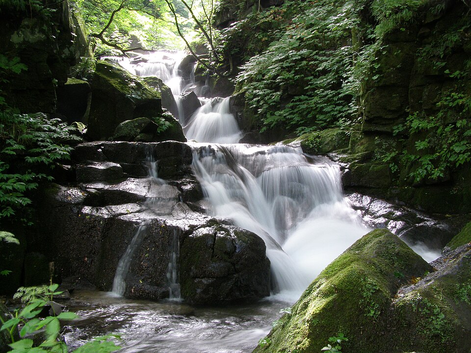 โออิราเสะ — Oirase River