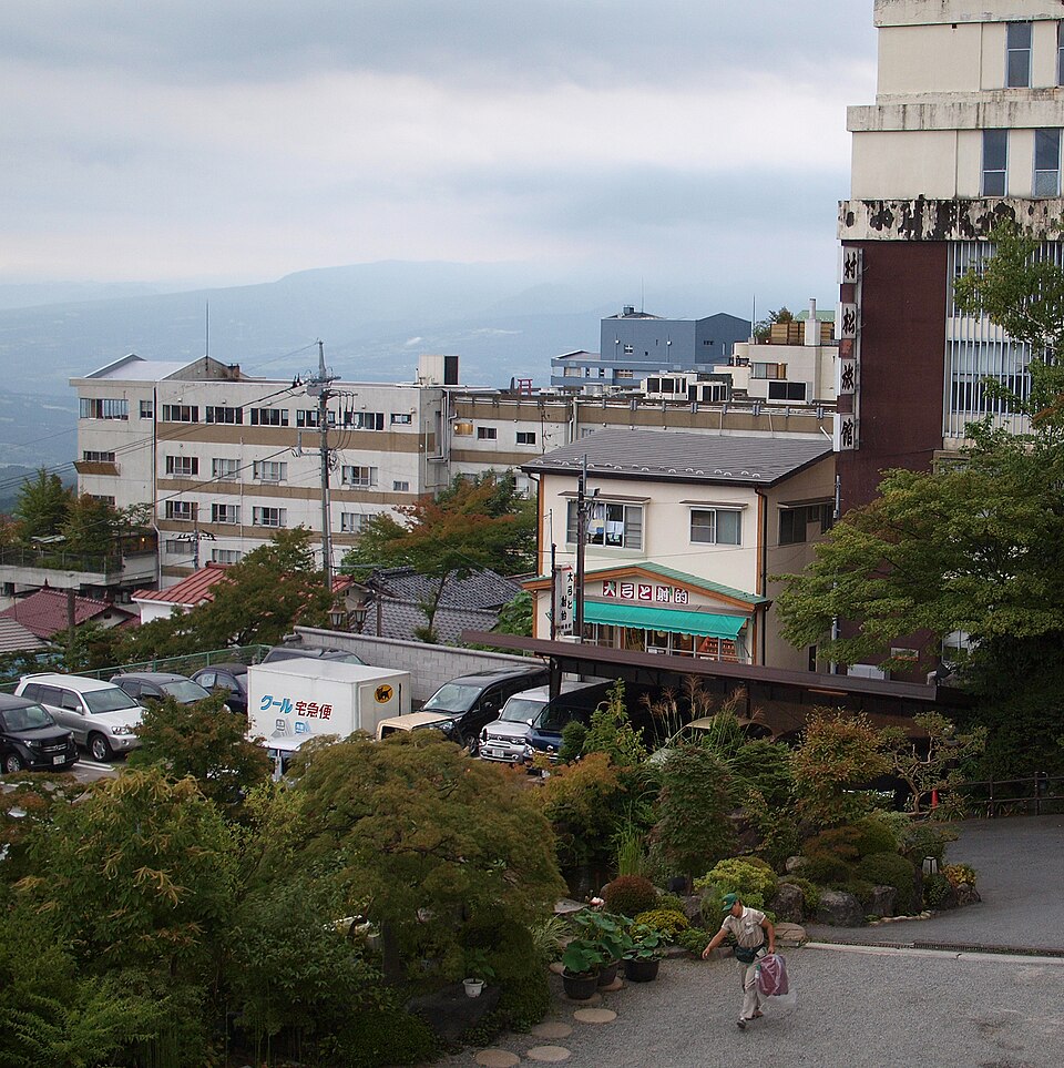อิคาโฮะอนเซ็น — Ikaho Onsen