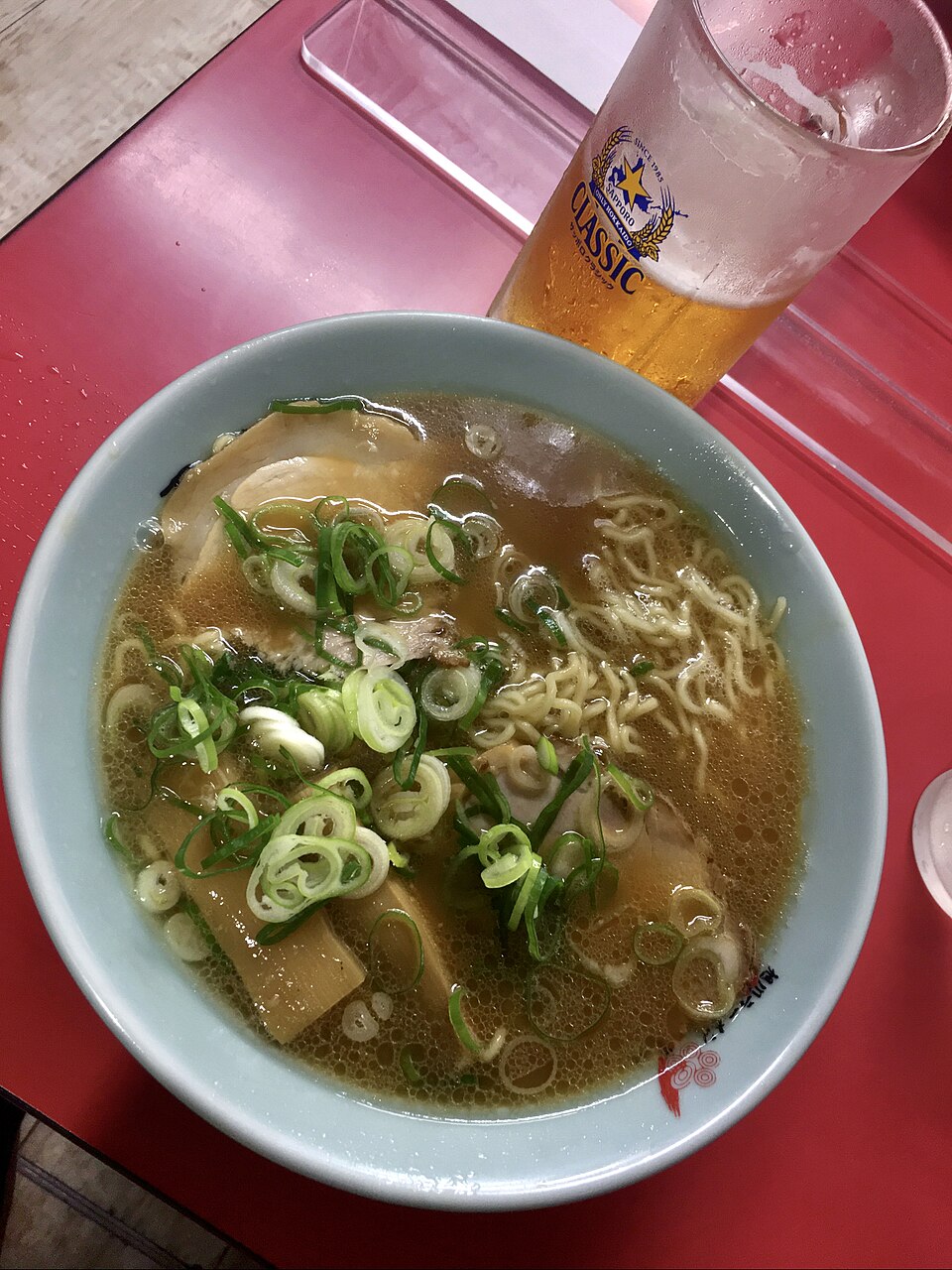 ราเมงโชยุอาซาฮิกาวะ — ภาพอาหารของเมือง