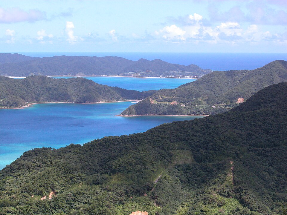 อามามิโอชิมะ — Amami Ōshima