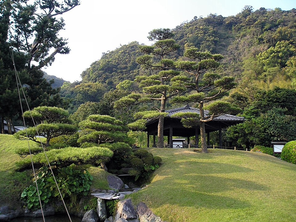 สวนเซ็นกันเอ็น — Sengan-en