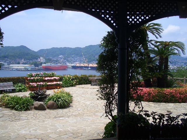 สวนโกลเวอร์ — Glover Garden