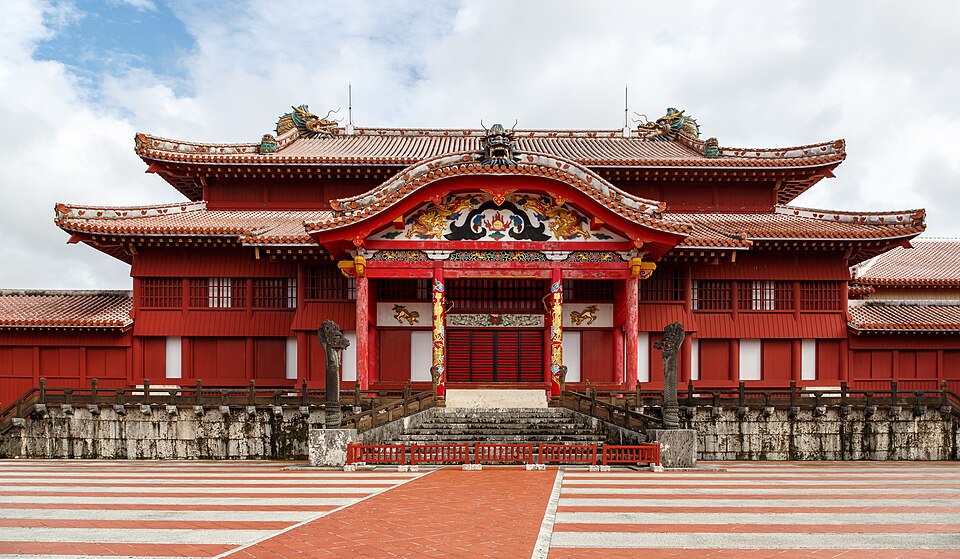นาฮะและชูริ — Shuri Castle